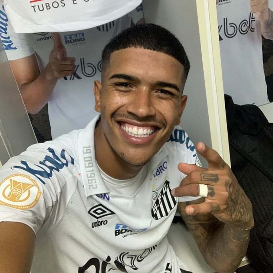 ATUAÇÕES: João Paulo faz “milagres” e Lucas Barbosa mostra estrela em vitória do Santos
