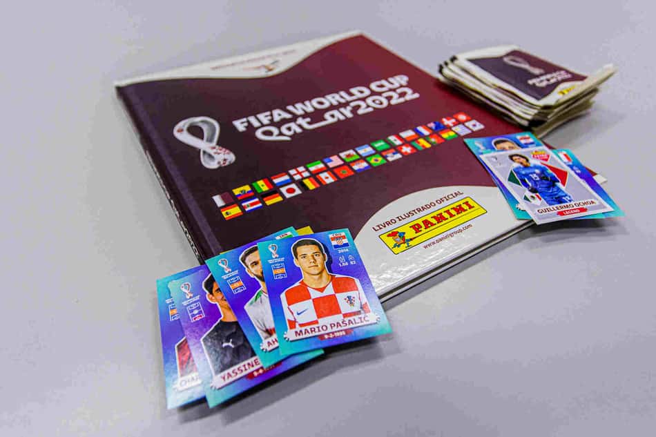 Veja fotos exclusivas de como são feitas as figurinhas do álbum da Copa do Mundo