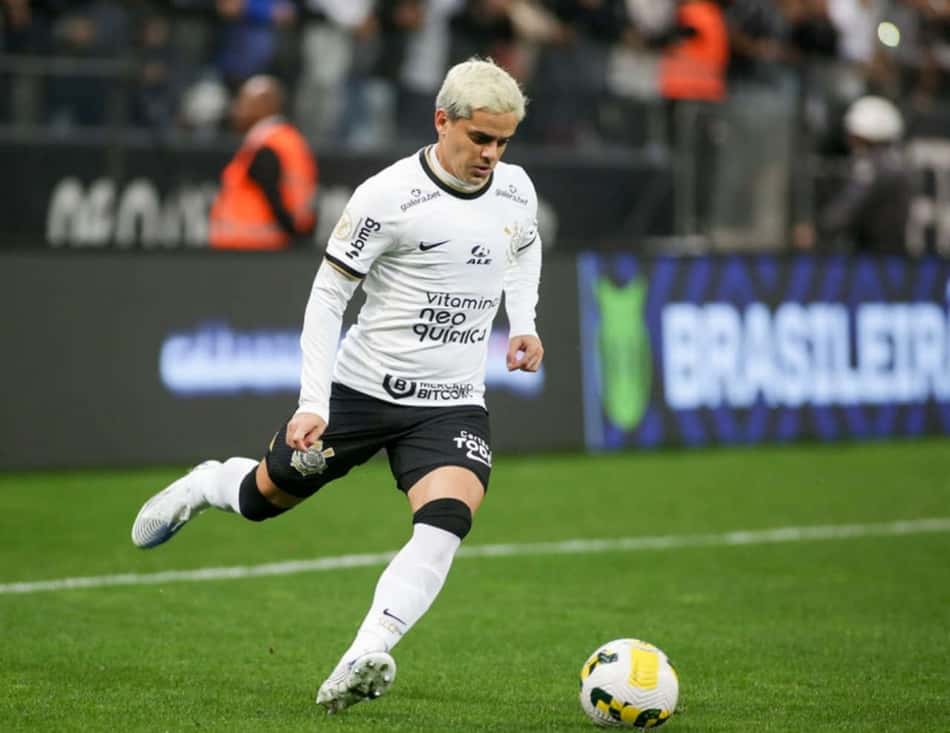 ATUAÇÕES: dupla entra no segundo tempo e vai mal em derrota do Corinthians no Dérbi