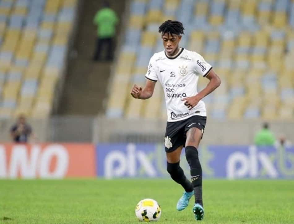 ATUAÇÕES: Robson Bambu falha em gol e é o pior do Corinthians em derrota para o Fortaleza