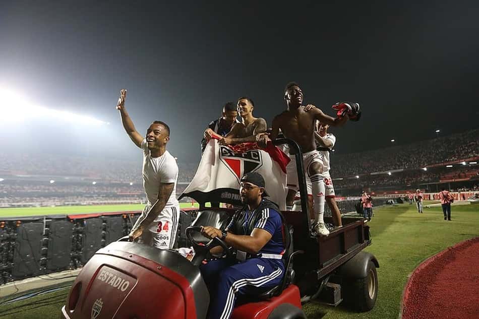 Com Sul-Americana, São Paulo amplia recorde de time brasileiro finalista em torneios continentais