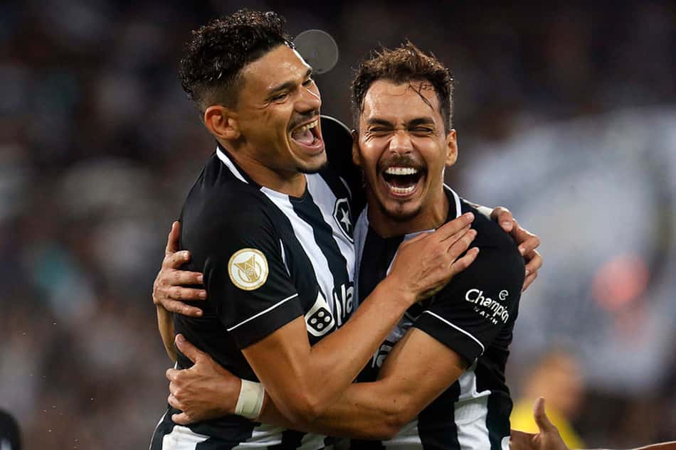 ATUAÇÕES: Victor Cuesta e Tiquinho Soares garantem vitória do Botafogo; veja as notas