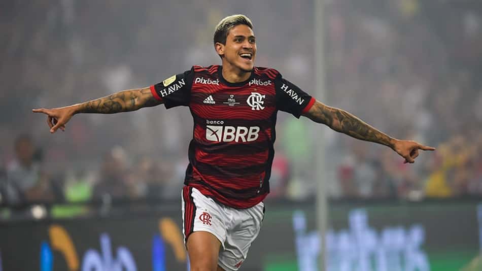 ATUAÇÕES: Rodinei faz gol do título, e Everton Ribeiro e Pedro se destacam na final; veja notas