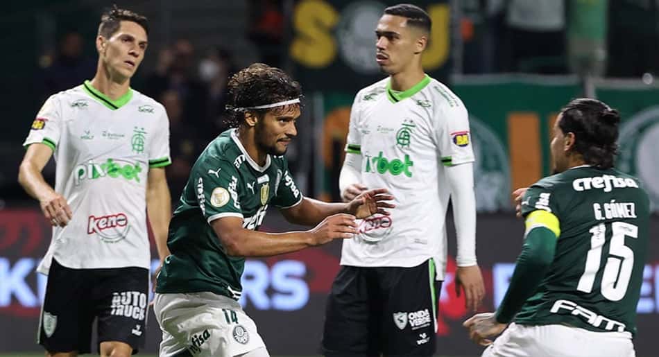 ATUAÇÕES: Em clima de despedida, Scarpa ajuda na “partida da taça” e leva a melhor nota do Palmeiras