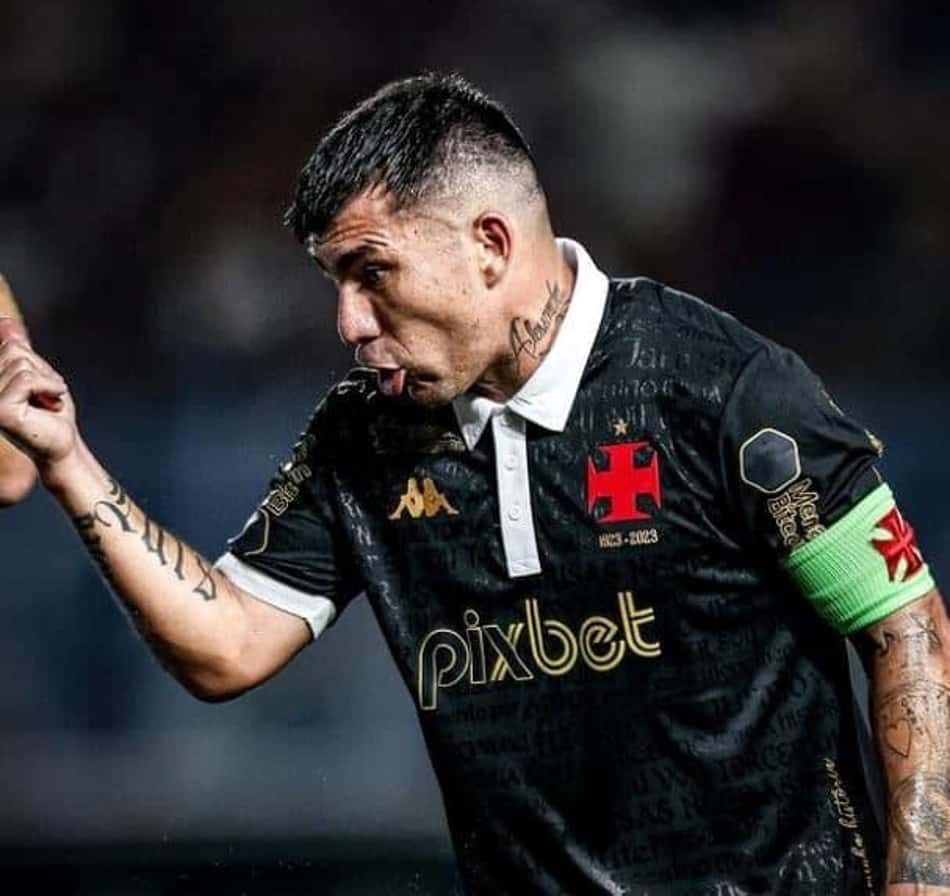 Vasco e Corinthians ameaçados; pesquisa crava favoritos a rebaixamento e título do Brasileirão