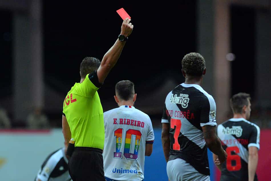 Desvantagem do Cruz-Maltino? Relembre retrospecto entre Vasco e Rogério Ceni