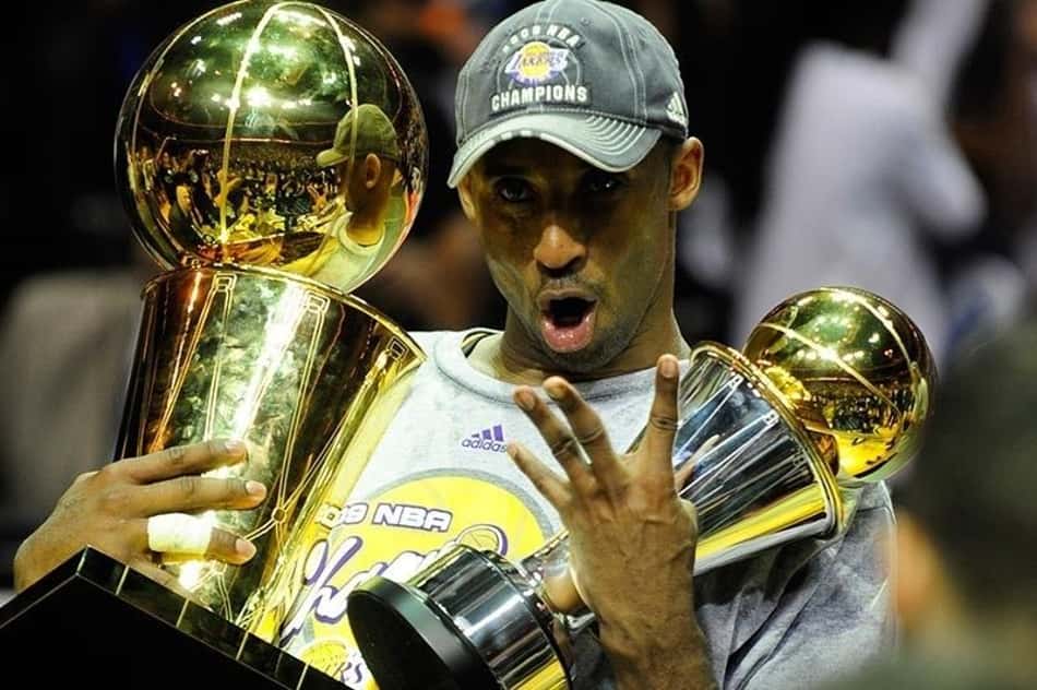 Kobe Bryant faria aniversário hoje; relembre prêmios e recordes da lenda da NBA