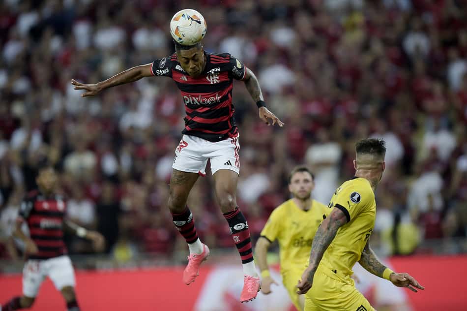 Bruno Henrique em Flamengo x Peñarol
