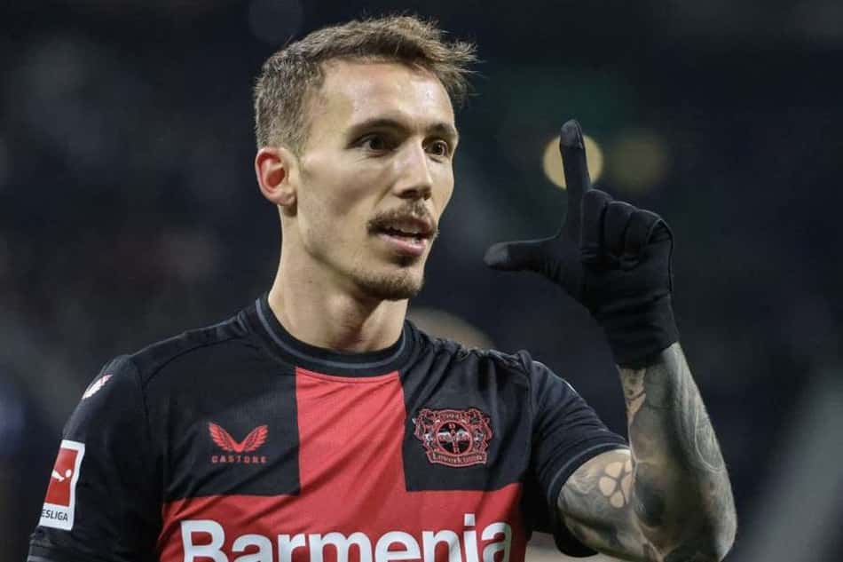 Grimaldo, do Bayer Leverkusen