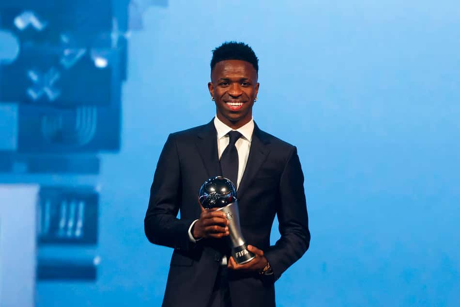 Vini Jr é nomeado melhor jogador do mundo no Globe Soccer Awards; relembre os últimos campeões!