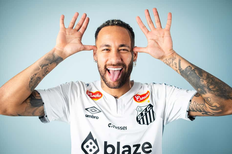 Neymar no topo: jogadores que mais movimentaram dinheiro em transferências no futebol