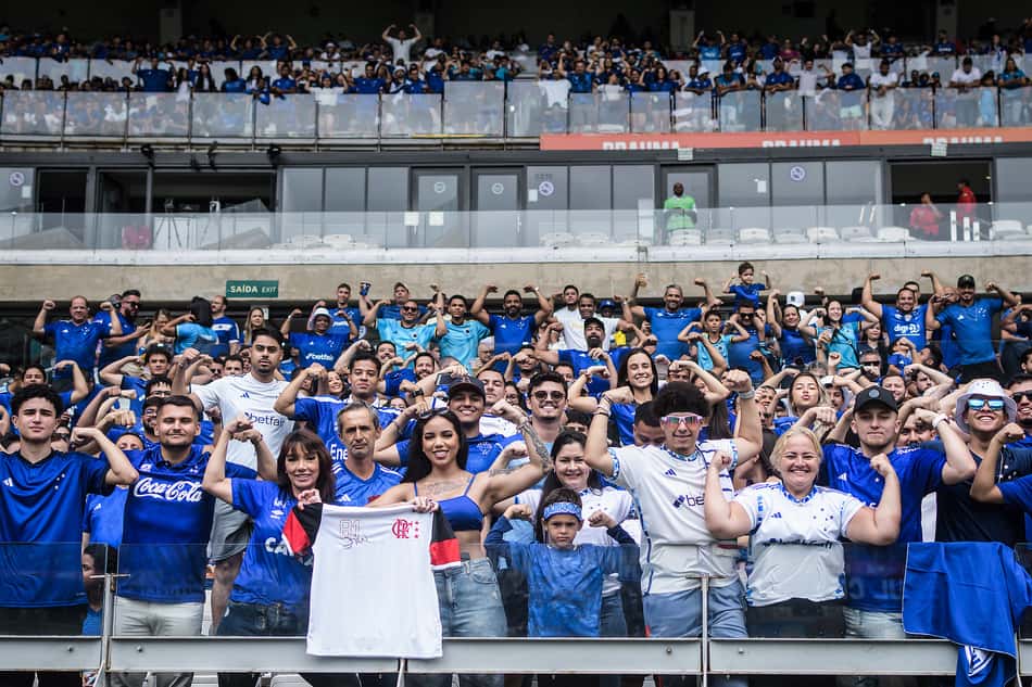 Torcedores do Cruzeiro agitam Mineirão para a ‘Apresentação Cabulosa’; veja fotos