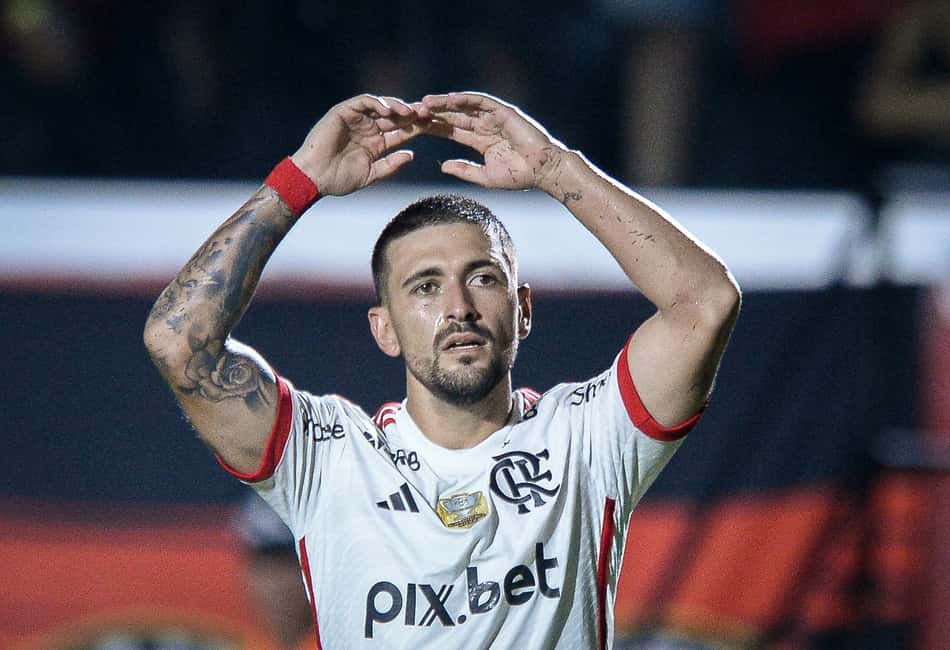 Arrascaeta subindo no ranking; veja estrangeiros com mais gols na história do Brasileirão