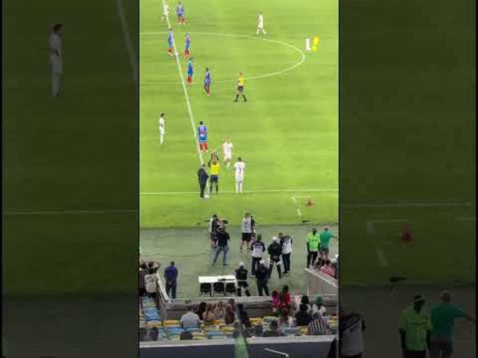 thumbnail QUEM AMA, PERDOA! O monstro está de volta! Thiago Silva reestreia pelo Flu!