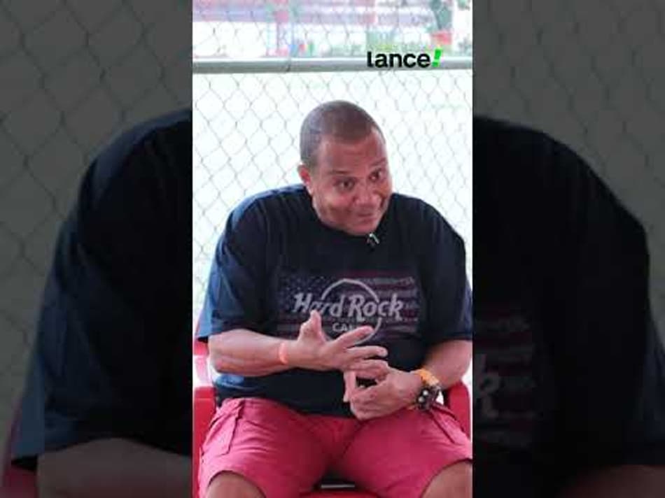 thumbnail GALDINO RELEMBRA MOMENTO EM QUE ROBERTO GANHOU O APELIDO DE “ROBERTO DINAMITE” #vasco #futebol #fyp