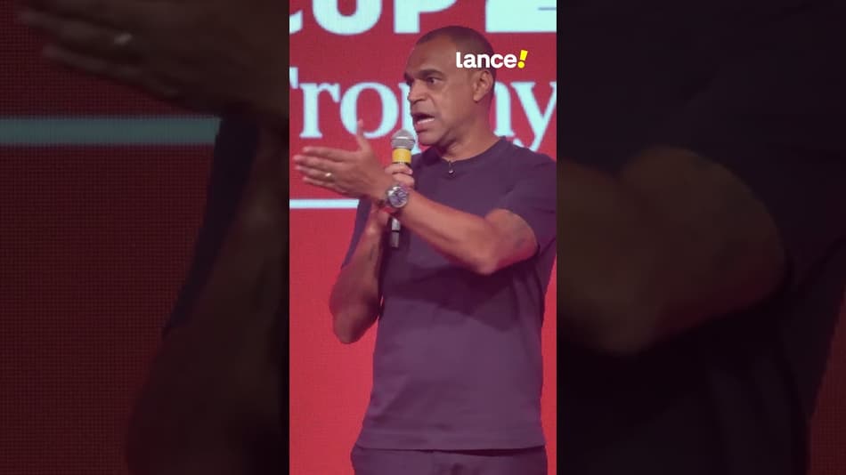 DENÍLSON FALA SOBRE A IMPORTÂNCIA DE CARLO ANCELOTTI NO CARGO DE TÉCNICO DA SELEÇÃO BRASILEIRA