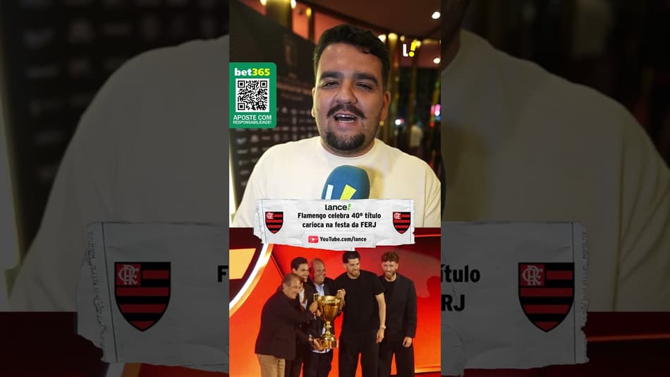 JOGADORES DO FLAMENGO RECEBEM PREMIAÇÕES DO CAMPEONATO CARIOCA - MINUTO DO FLAMENGO