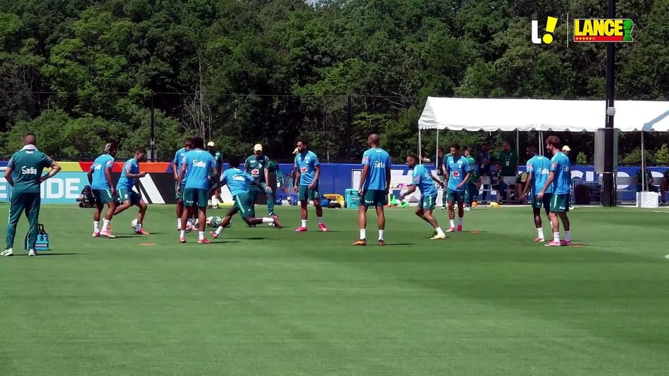 thumbnail Vini Jr. e Neymar no ‘bobinho’ no treino da Seleção