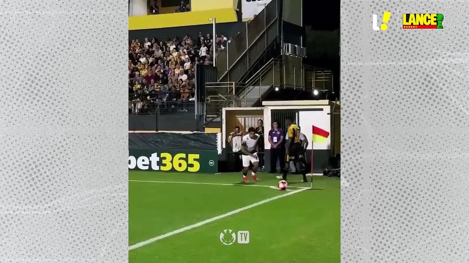 thumbnail Após retorno ao grupo, Alex Santana tenta ganhar espaço no Corinthians
