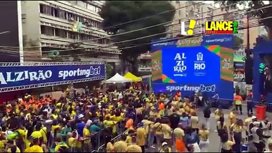 thumbnail Concentração de torcedores brasileiros começa a crescer no Alzirão