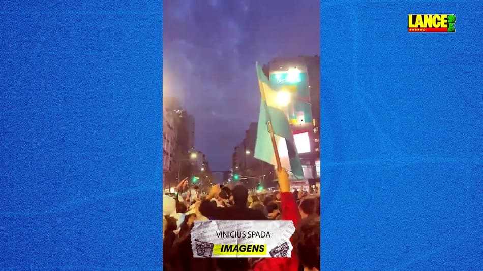 thumbnail EMBED-Festa no bairro de cabillito, em Buenos Aires.