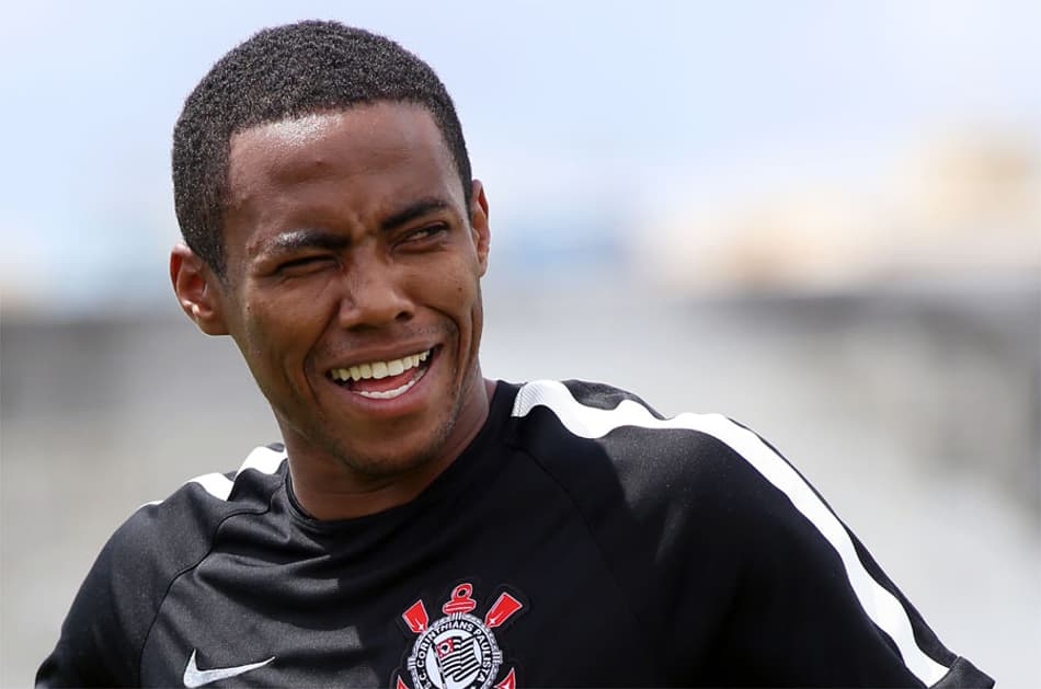 Com dois titulares, Corinthians se reapresenta; laterais seguem fora