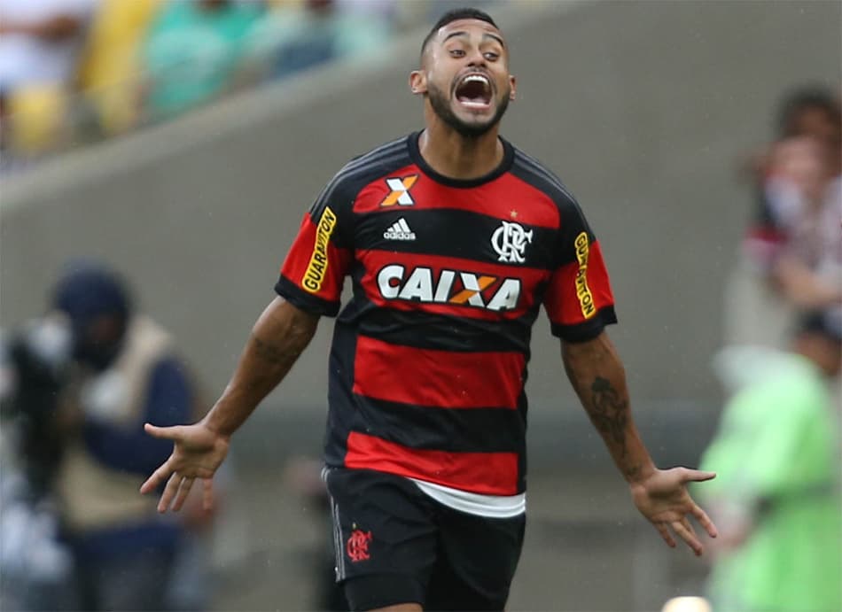 Kayke dá conta do recado, e faz sombra para Guerrero, no Fla