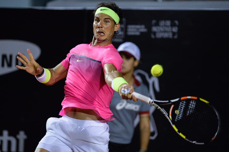 Cuevas vira 2º set após chuva e reedita duelo contra Nadal no Rio