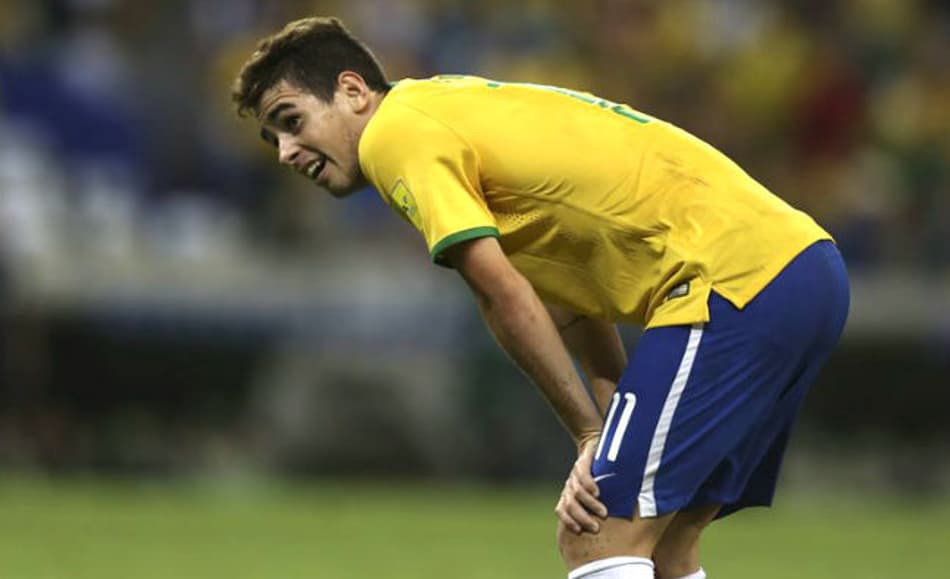 Destoando, Oscar vê sombra de Lucas Lima crescer na Seleção Brasileira