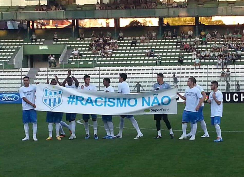 Esportivo contra o racismo (Foto: Divulgação/ Esportivo-RS)