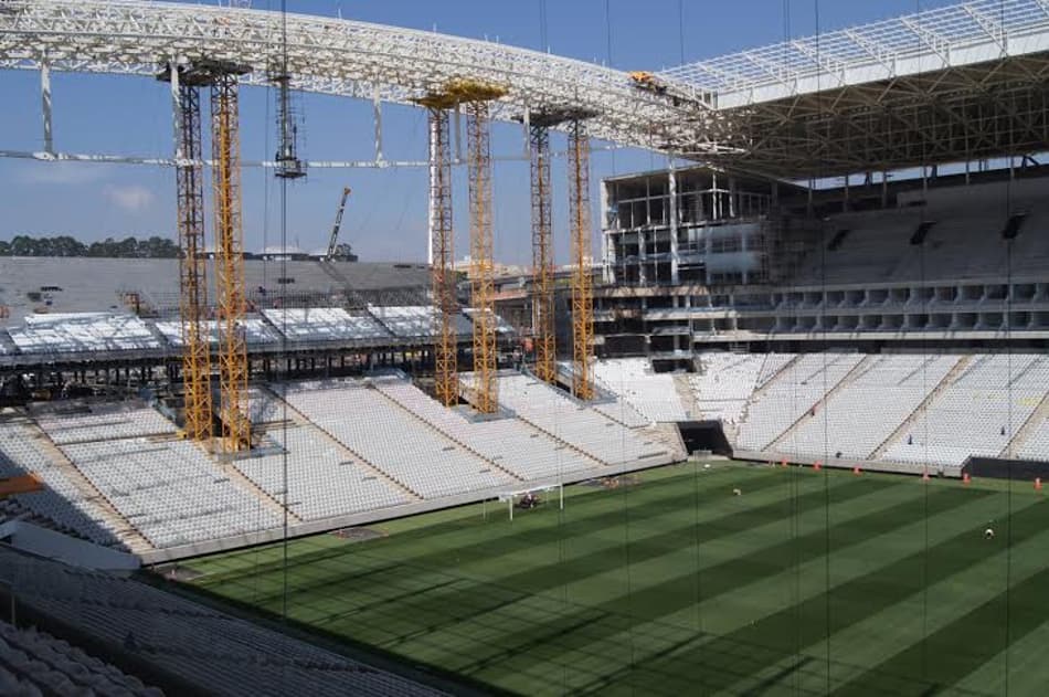 Arquibancada provisória no lado sul da Arena Corinthians (crédito: divulgação/Fast Engenharia)