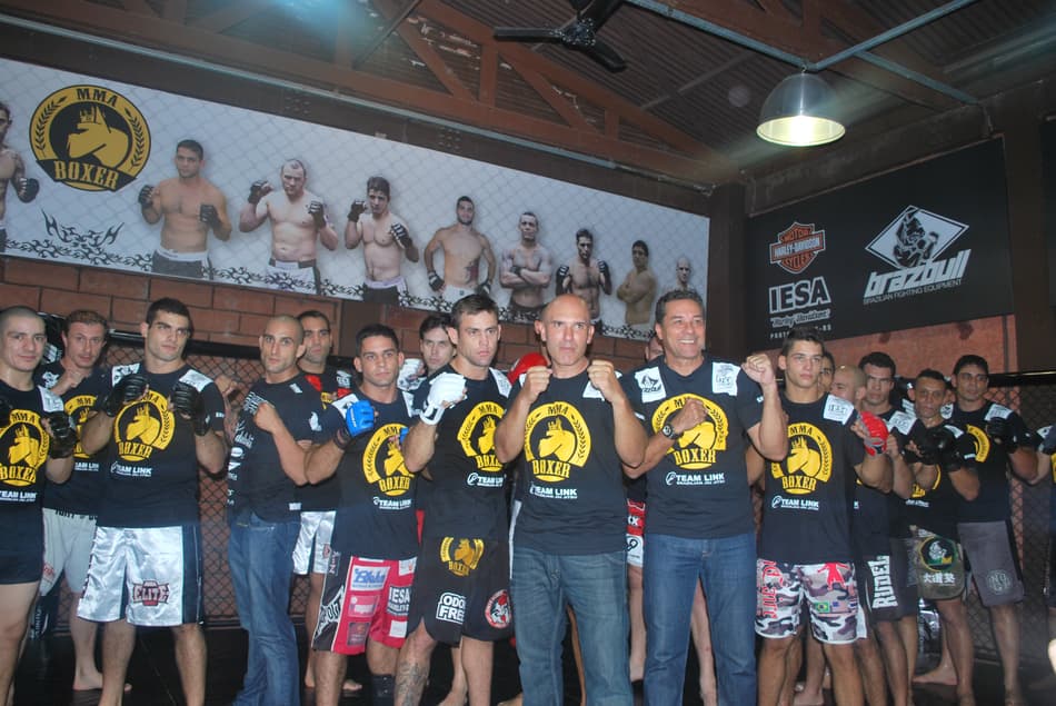 Luxa em lançamento de CT de MMA (Foto: Eduardo Moura)