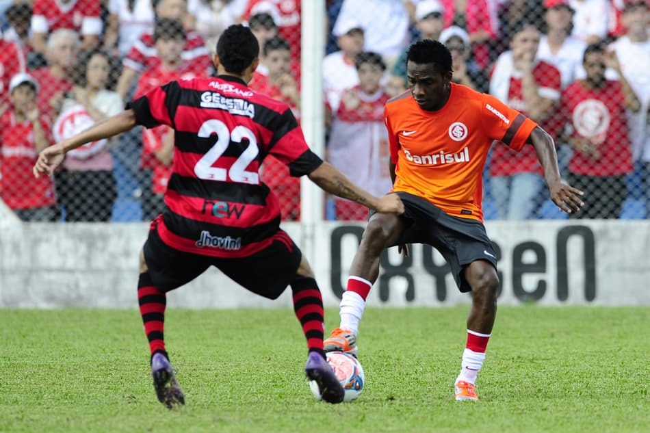 Willians começou como titular diante do Flamengo de São Valentim (Foto: Alexandre Lops/Inter)