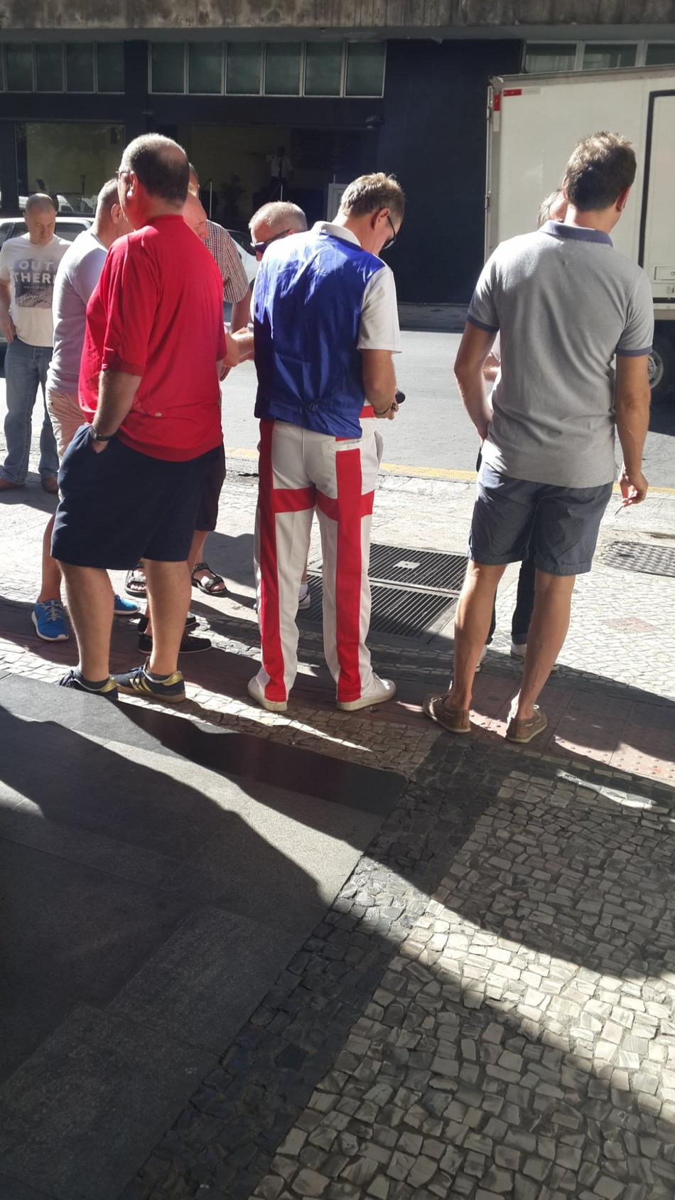 Moda diferente dos ingleses em Belo Horizonte (crédito: Rodrigo Vessoni)