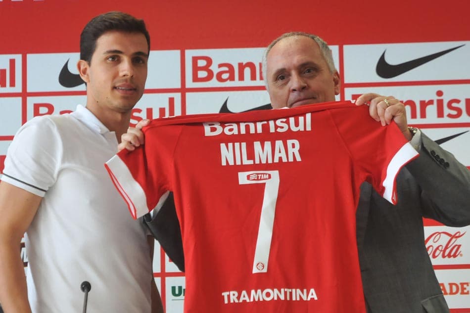 Apresentação de Nilmar no Internacional (Foto: Ricardo Rímoli/LANCE!Press)