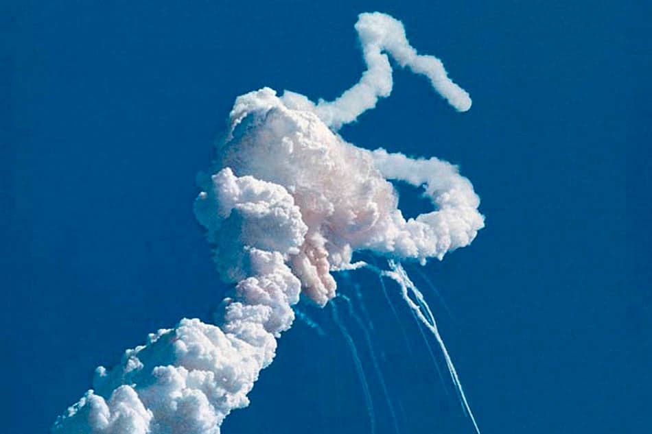 Explosão do ônibus espacial challenger (Foto: Acervo LANCE!)