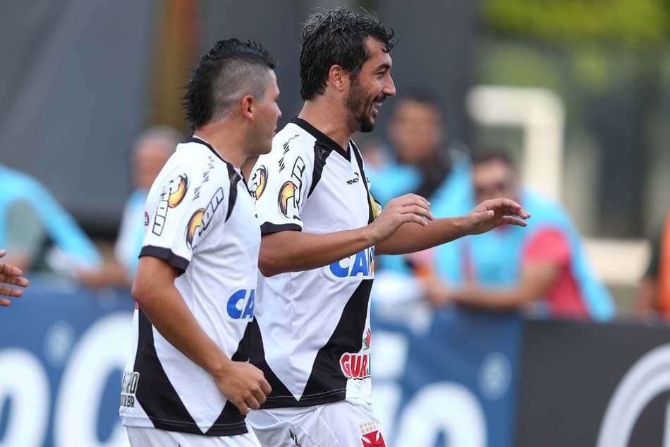 Gol do Douglas - Vasco x Atletigo-GO (Foto: Cleber Mendes/ LANCE!Press)