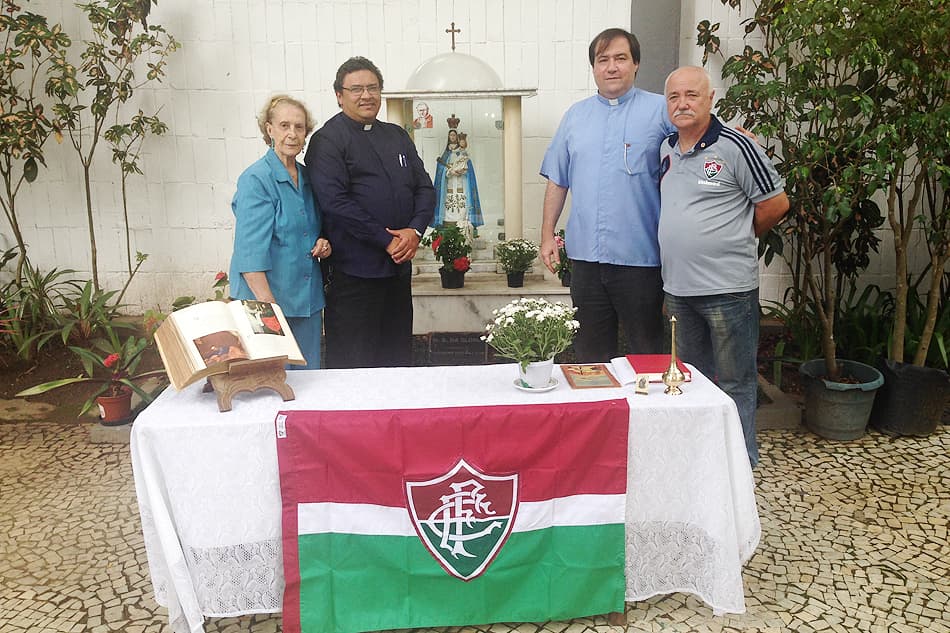 Homenagem do Fluminense a João Paulo II na sede das Laranjeiras (Foto: Divulgação)