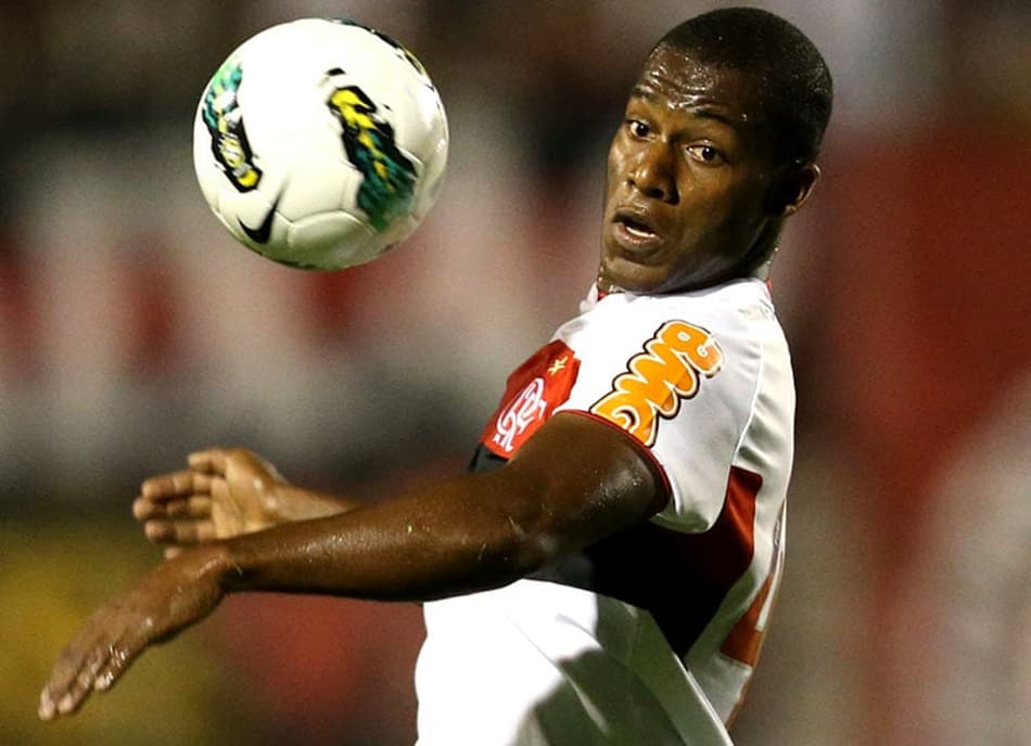 Amaral - Portuguesa x Flamengo (Foto: Ari Ferreira)