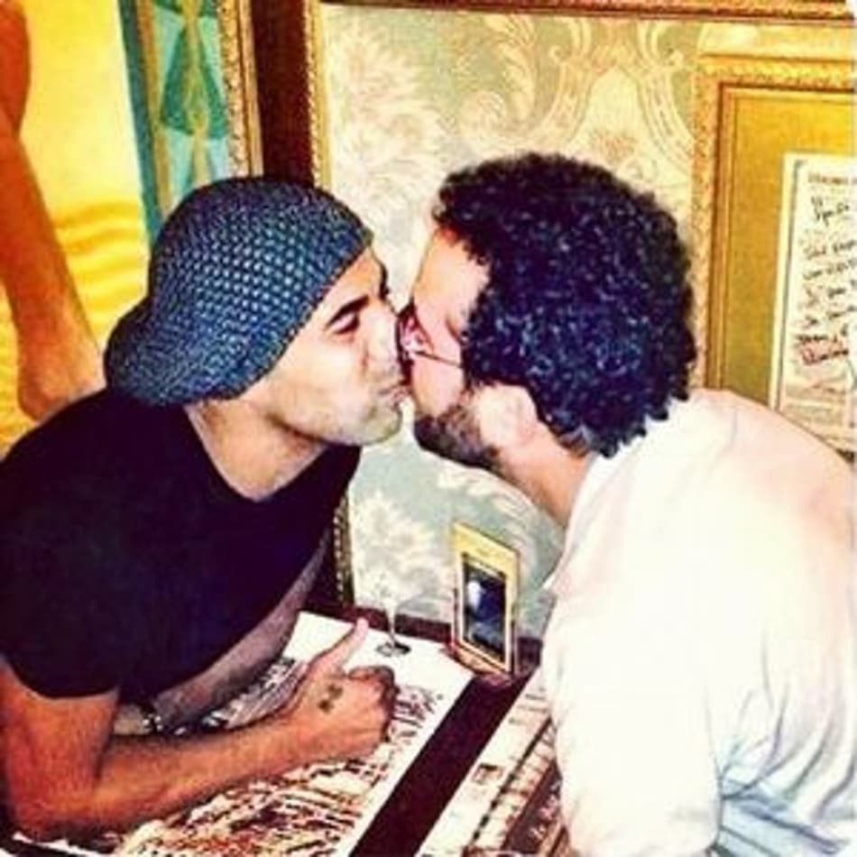Emerson Sheik selinho no amigo (Foto: Reprodução)