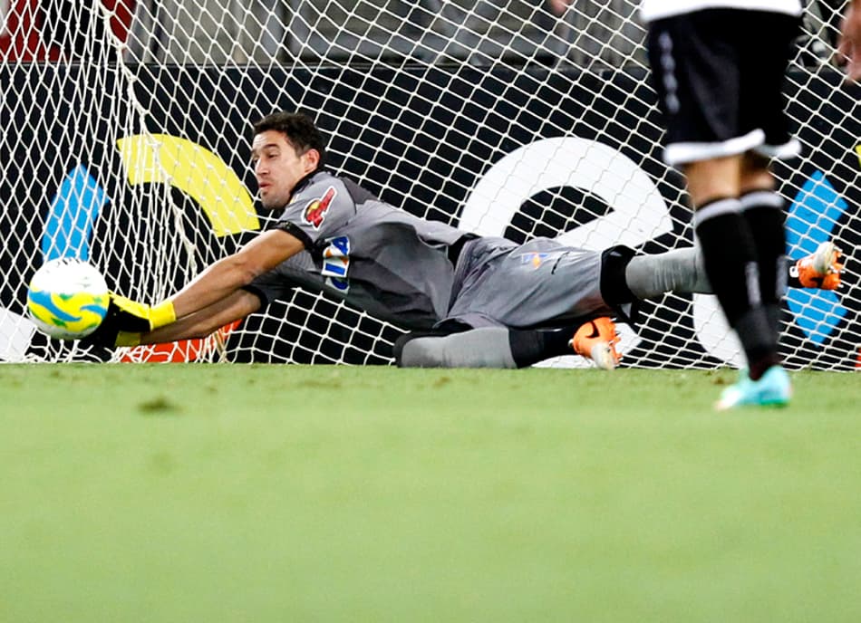 Martin Silva vê 2016 ‘muito duro’, mas crê que o Vasco está preparado