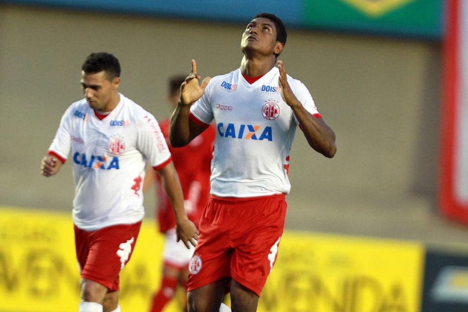 Max - América de Natal (Foto: Carlos Costa/ LANCE!Press)