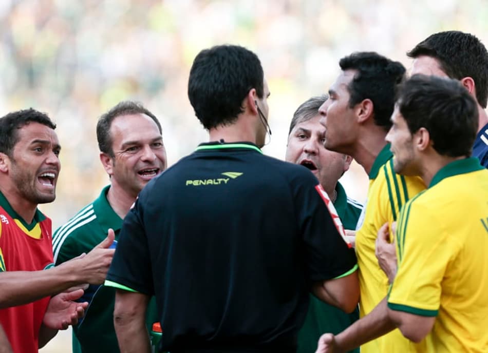 Botafogo x Atlético Mineiro: Lodeiro cede a vez a Alex, e Gabriel entra no lugar de Renato