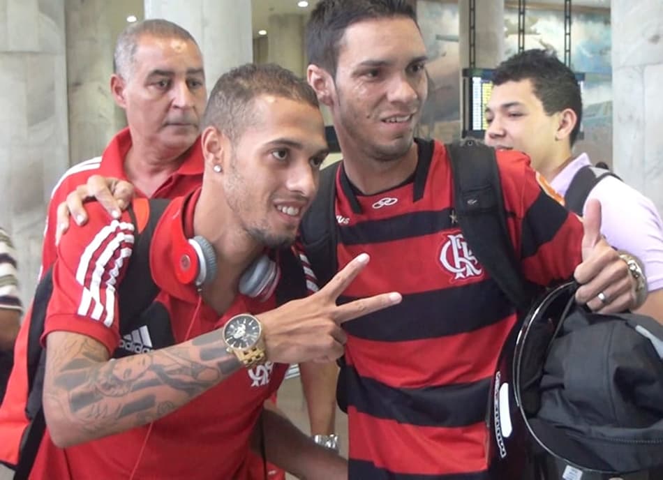 Desembarque do Flamengo (Foto: Paula Mascara)