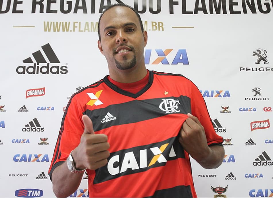 Apresentação Alecsandro no Flamengo (Foto: Bruno de Lima/ LANCE!Press)