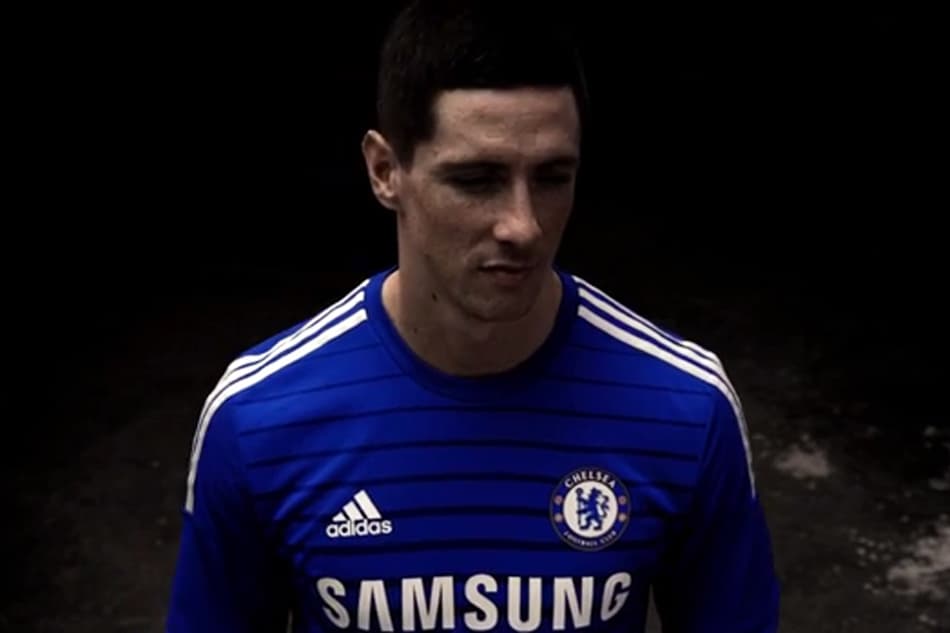 Frame: Fernando Torres - Uniforme Chelsea (Foto: Reprodução)