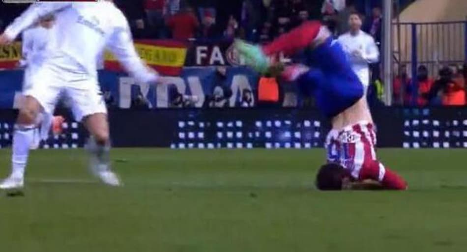 Queda de Manquillo (Foto: Reprodução)