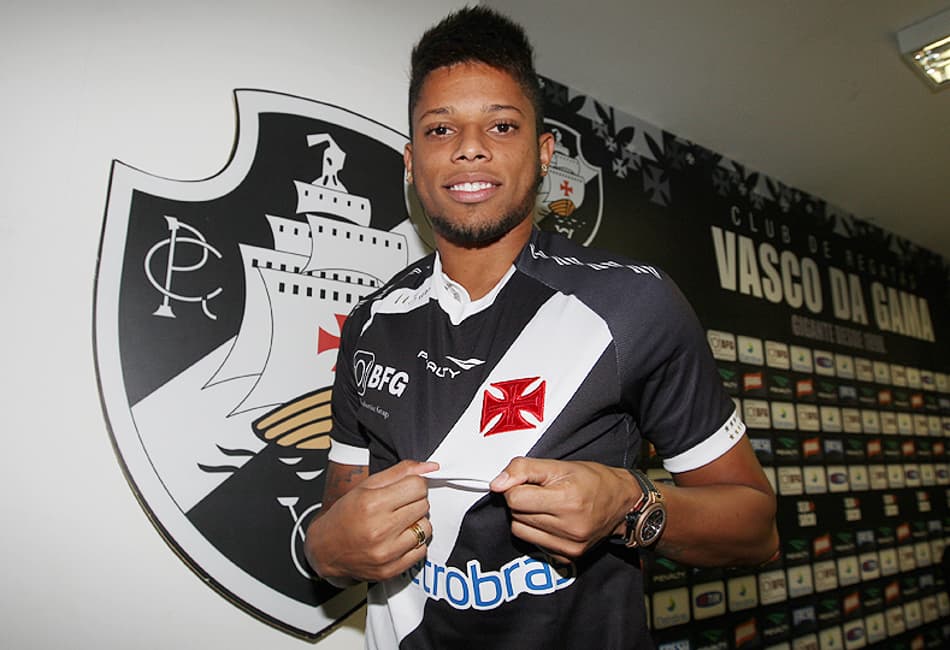 Atacante André é apresentado no Vasco (Foto: Paulo Sérgio/LANCE!Press)