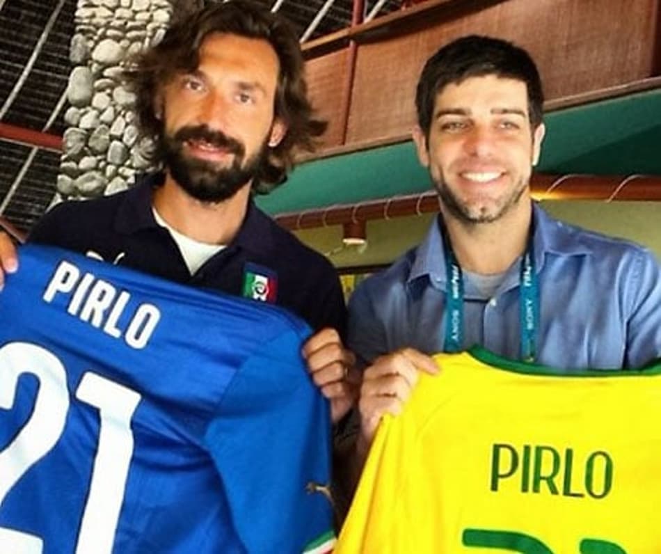Pirlo e Juninho Pernambucano