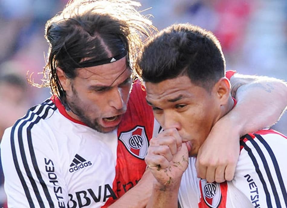 Cavenaghi e Teo - River Plate. (Foto: D. Haliasz/Prensa River)